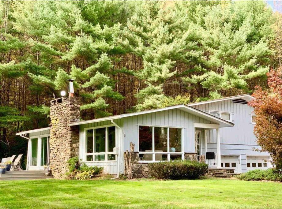 Prattvilla -Catskill -Mountain Escape 5 Bedroom ,3 Bath With Hot Tub Prattsville ภายนอก รูปภาพ