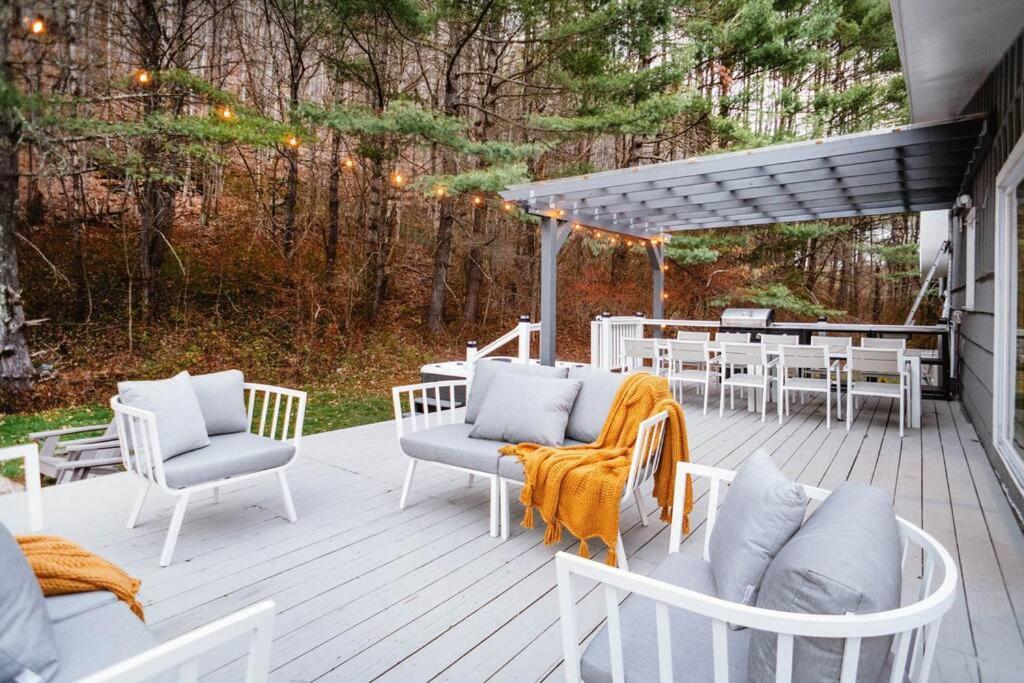 Prattvilla -Catskill -Mountain Escape 5 Bedroom ,3 Bath With Hot Tub Prattsville ภายนอก รูปภาพ