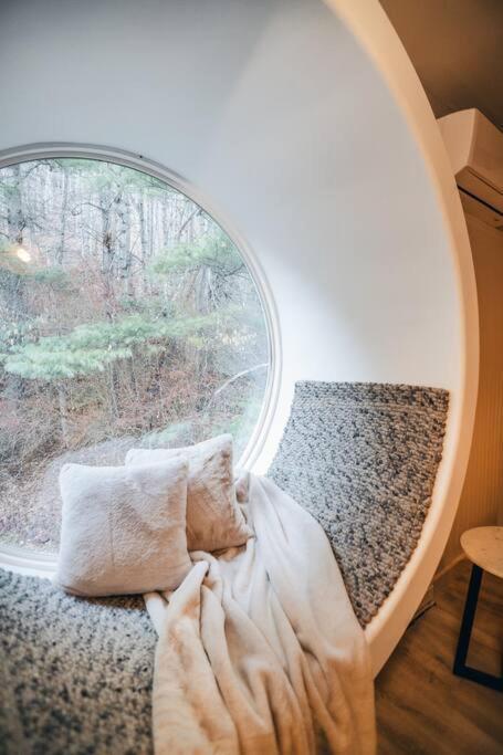 Prattvilla -Catskill -Mountain Escape 5 Bedroom ,3 Bath With Hot Tub Prattsville ภายนอก รูปภาพ